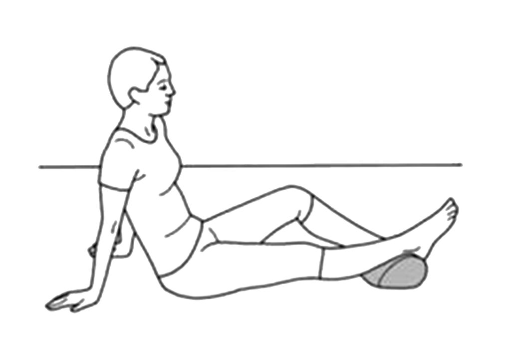 Illustration of knee straightening with muscle tightening exercise.